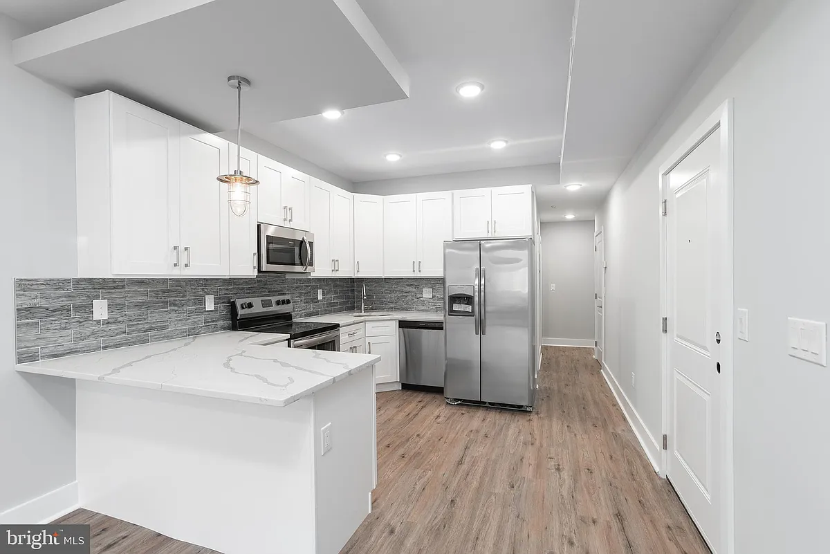 Building Photo - 1604 N 6th St #2