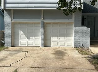 9306 Newton St, Overland Park, KS 66212