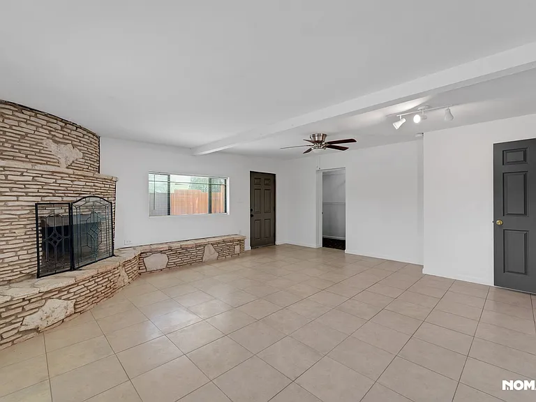 2837 E Campo Bello Dr — Photo 8