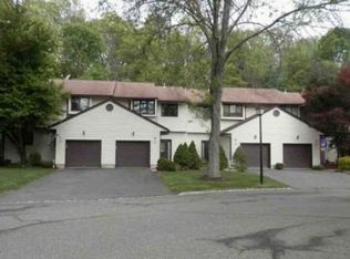 28 Cardinal Ln, Newton, NJ 07860