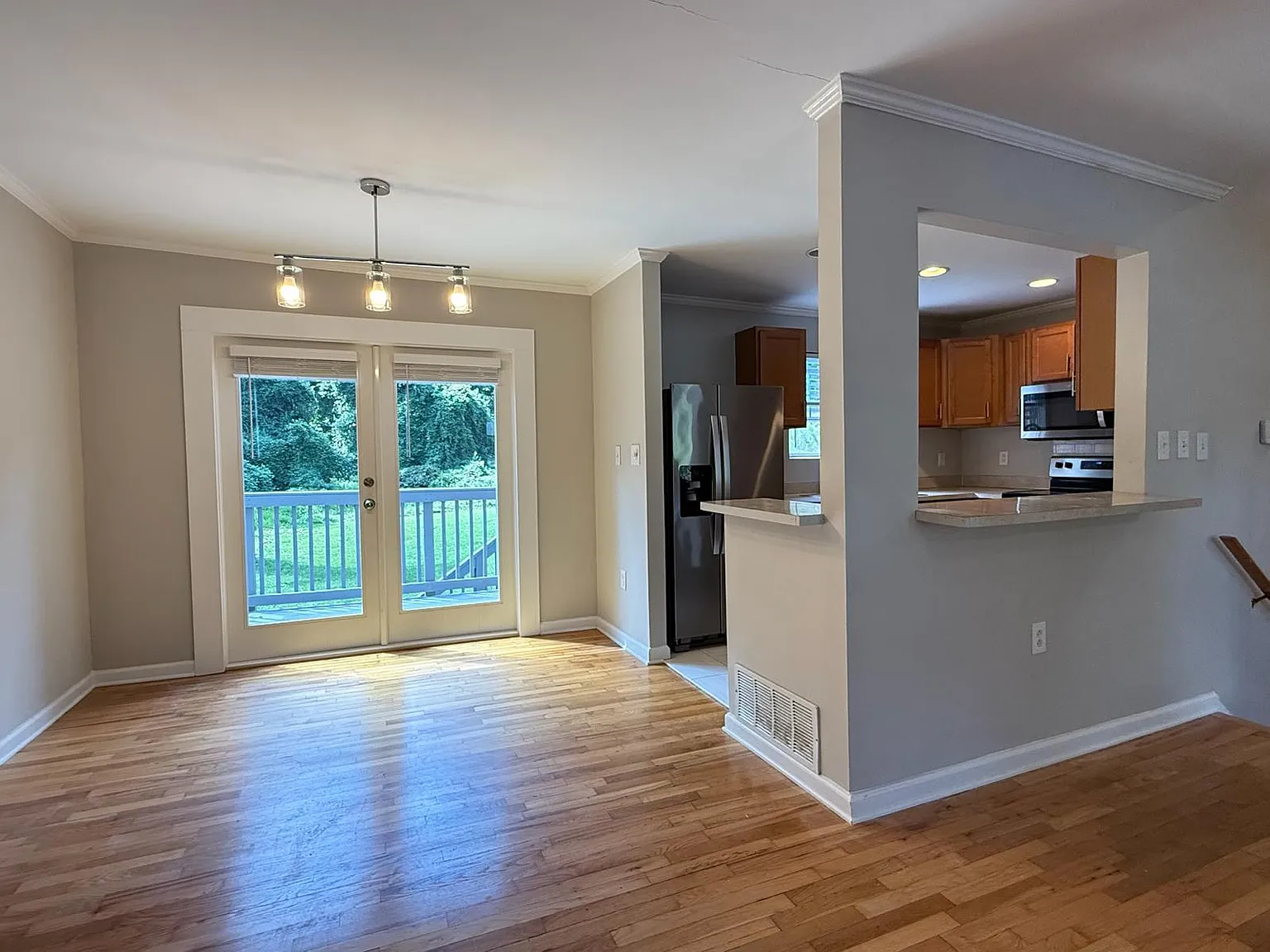 4 bed, 1538 sqft, $2,500 — Photo 4