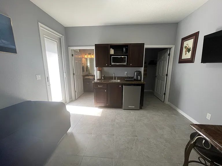 823 NW 45th Pl #1 — Photo 6