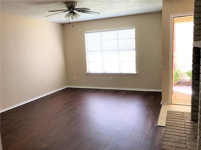 1st image of 9512 Woodvale Dr