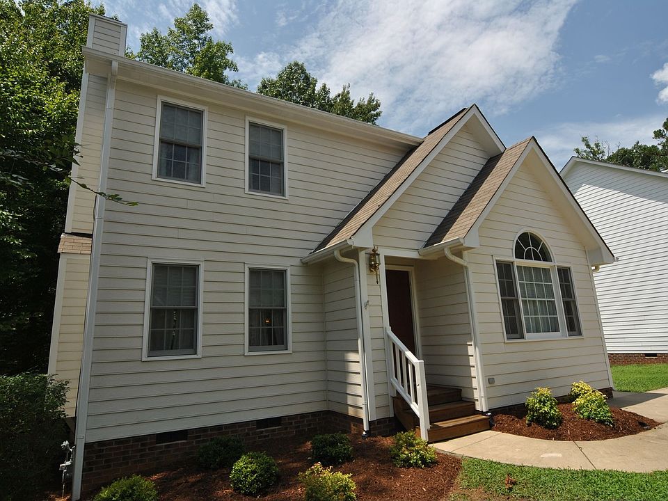 This home backs to Eno River Park