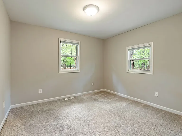 619 Hatch Rd — Photo 13