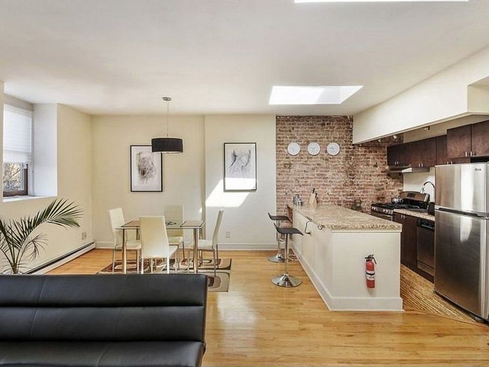 1st image of 166 Lafayette Ave APT 4