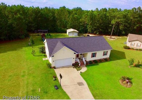 2nd image of 425 Oakwood Heights Dr