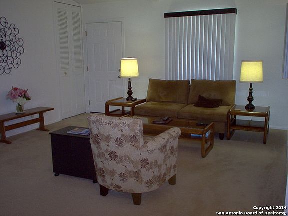 3rd image of 225 WHISPERING OAKS ST