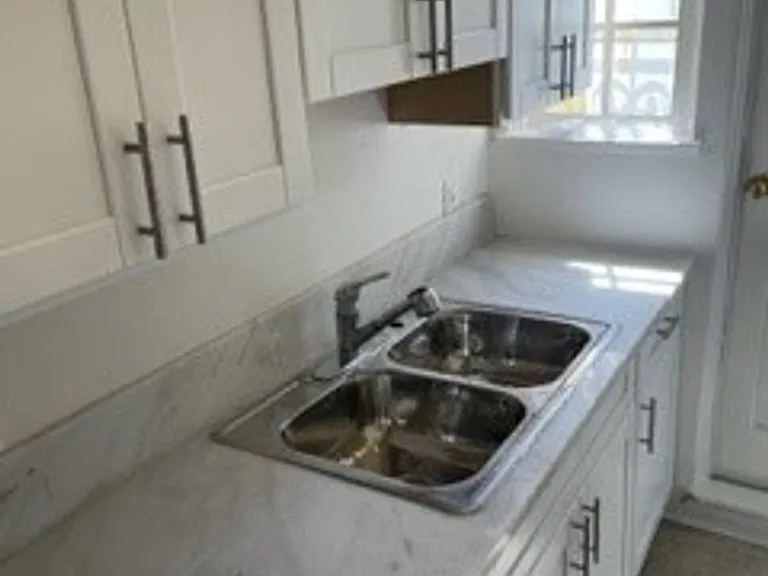 553 Cedar Ave — Photo 9
