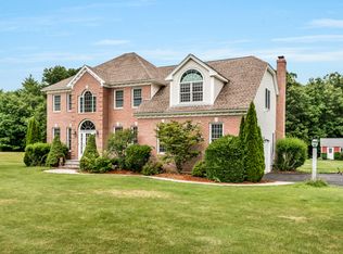 52 Barnstable Rd, Norfolk, MA 02056