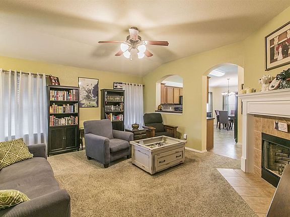 3rd image of 6524 Mundo Dr