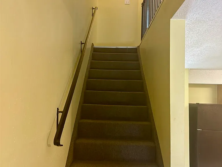 193 Burgess Rd — Photo 5