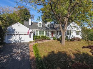 2565 Woodbourne Ave, Louisville, KY 40205