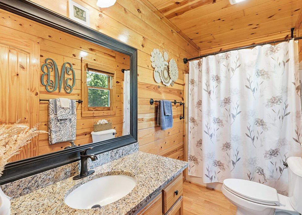 25th image of 1055 Carolina Fox Cir
