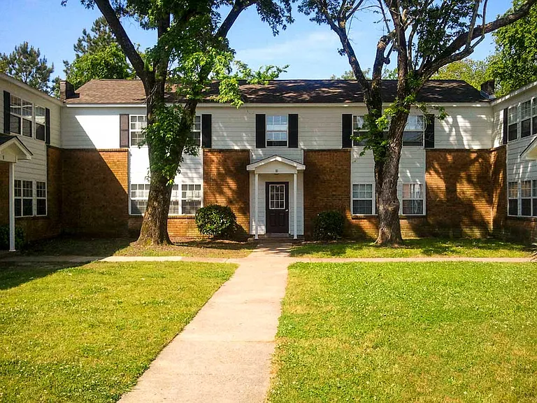 Madison Glen Apartments — Photo 11