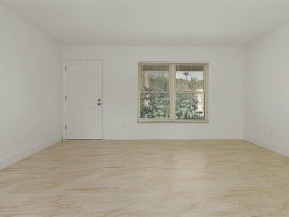 5th image of 810 Oregon Ave