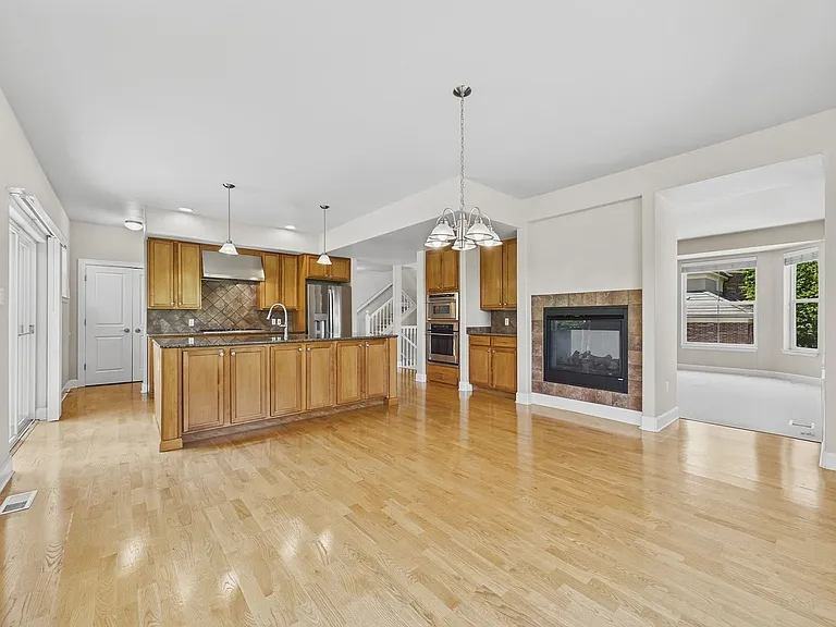 5448 Dtc Pkwy — Photo 2