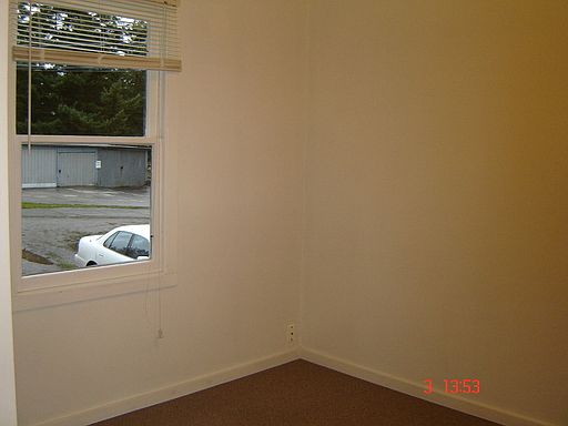 4th image of 783 Scheer Ln #1