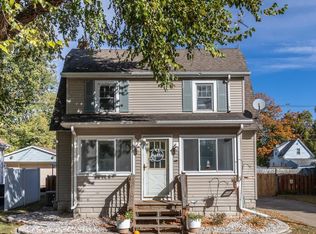 803 Oxford Ave, Pekin, IL 61554