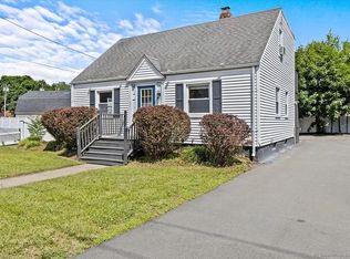 2587 Whitney Ave, Hamden, CT 06518