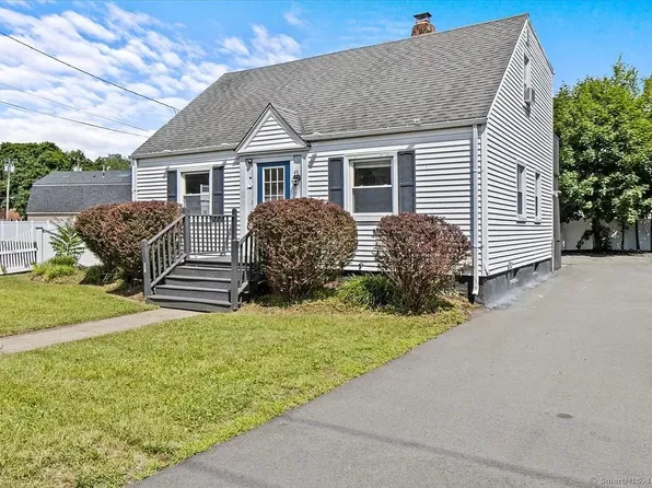 2587 Whitney Ave, Hamden, CT 06518