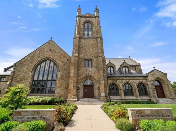 134 Mount Auburn St #7, Watertown, MA 02472