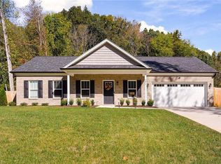 5673 Styers Ferry Rd, Clemmons, NC 27012