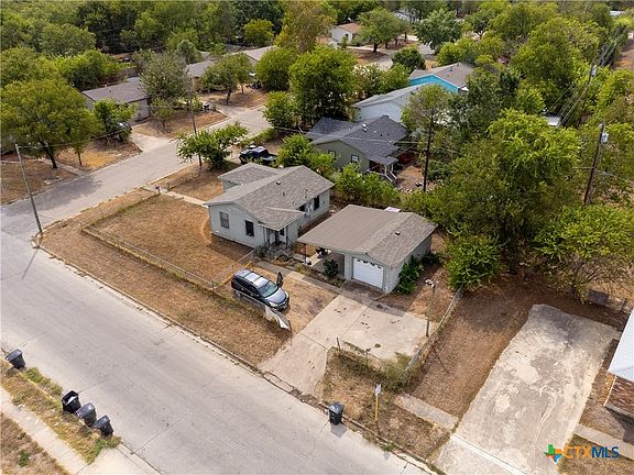 4th image of 801 S 2nd St