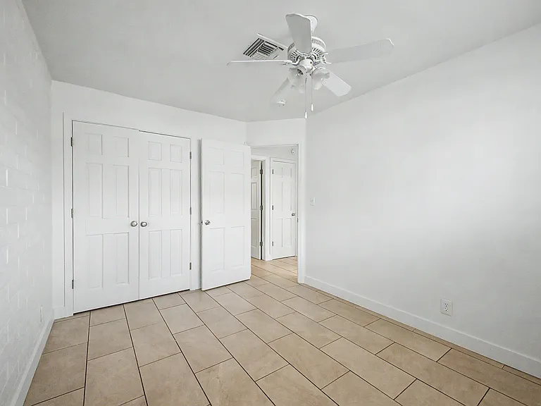 1408 W Becker Ln #1 — Photo 19