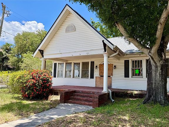 4th image of 315 S BERMUDA BOULEVARD