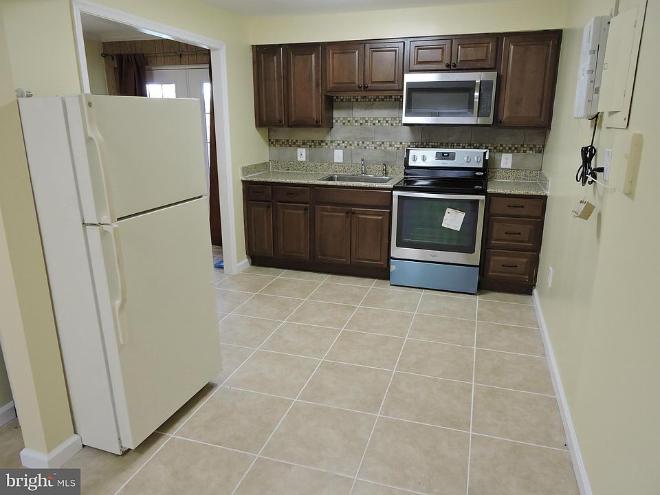 1st image of 12610 Sturdee Dr