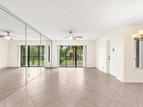 4th image of 721 Sunny Pine Way #B2