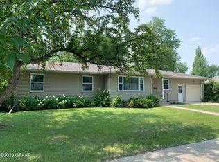 1481 Western Ave, Grafton, ND 58237