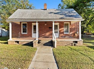 303 Lowell Ave, Greenwood, SC 29646
