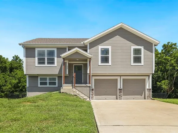 400 Timbercreek Dr, Belton, MO 64012