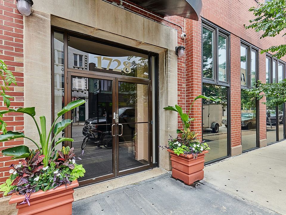 1st image of 1728 N Damen Ave #Pu33