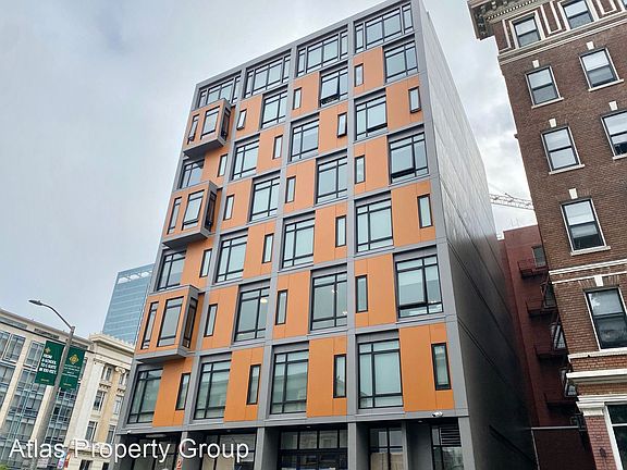 2nd image of 22-24 Franklin St #302