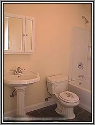 Rented by R New York | media 22