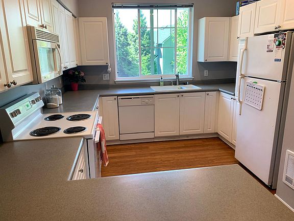 3rd image of 16125 Juanita Woodinville Way NE Unit 1902
