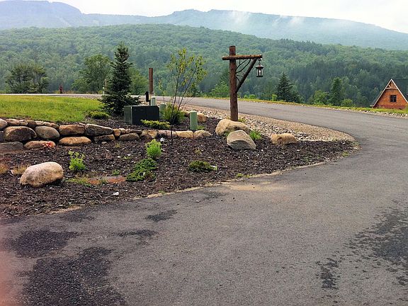 4th image of 9 Adirondack Expy