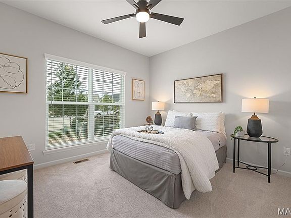 4th image of 399 Butterfly Garden Dr