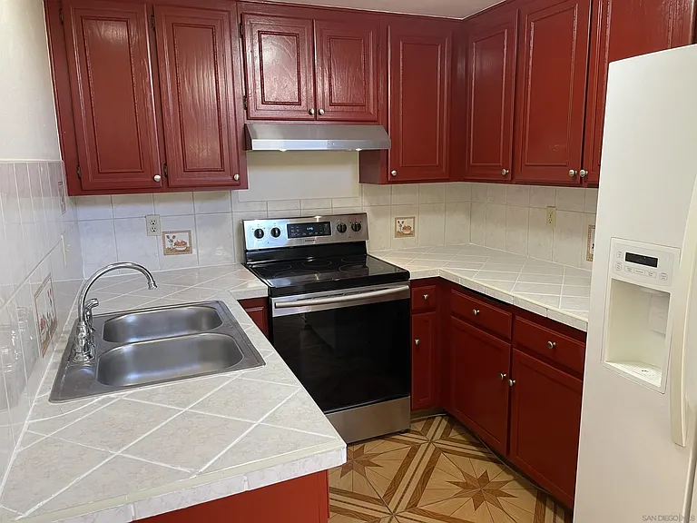 7055 Appian Dr #B — Photo 7