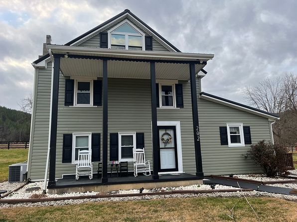 202 Old Country Rd