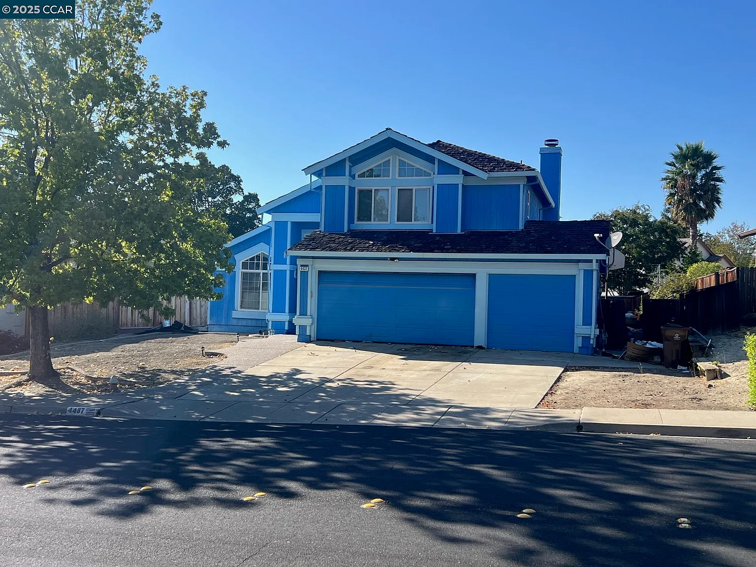 4437 Deerfield Dr photo 1
