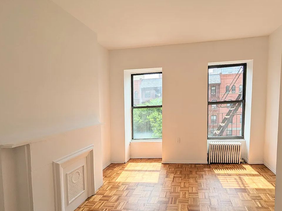 2nd image of 1727 2nd Ave APT 2FS