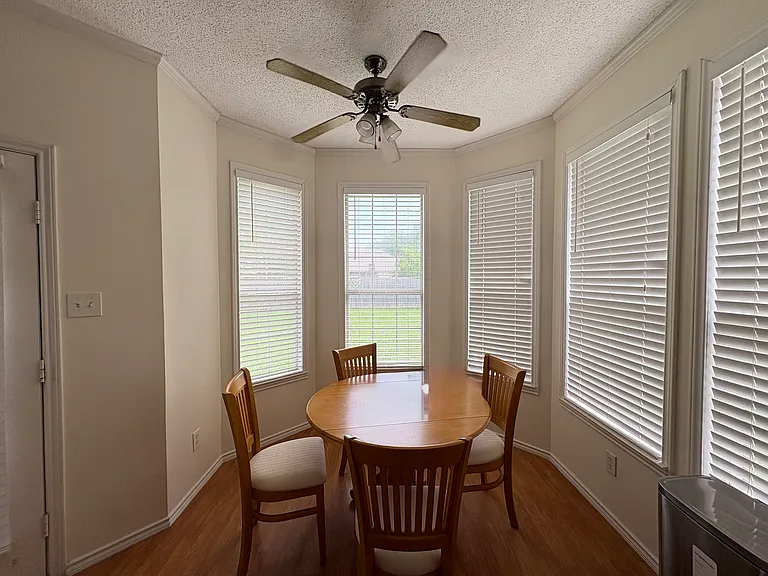 2212 Chasefield Dr — Photo 7