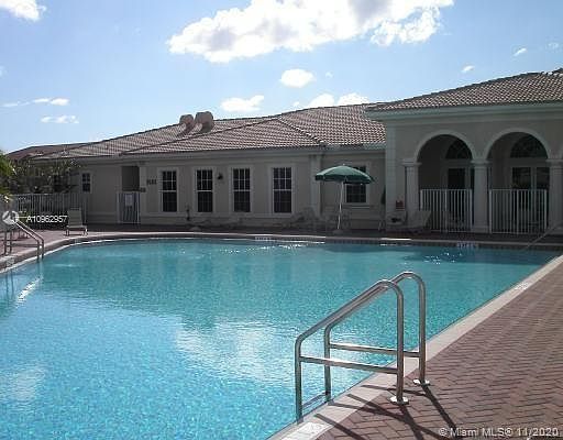 4th image of 9057 Preston Pl #9057