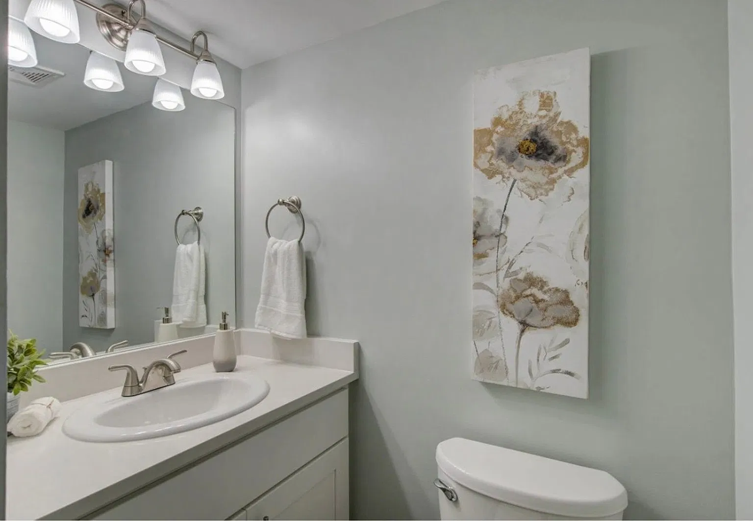 2 bed, 1.5 bath, 1168 sqft, $2,265 — Photo 3