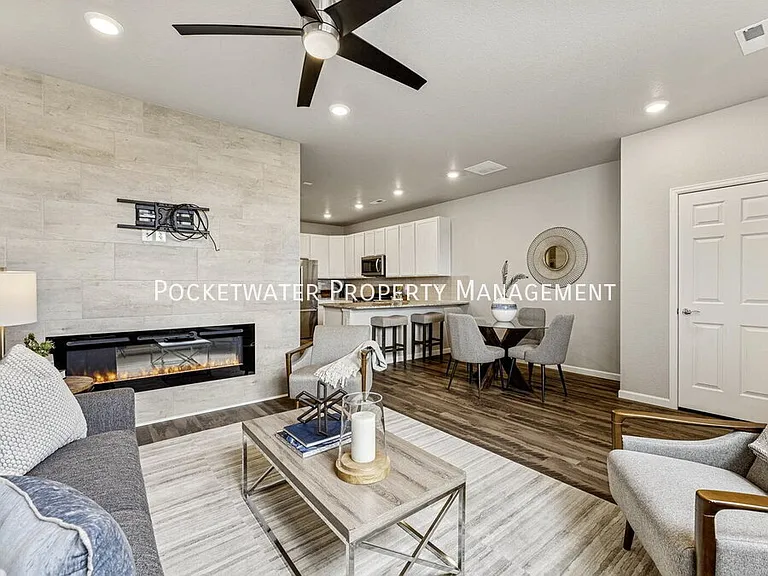 176 Ambrose St — Photo 4