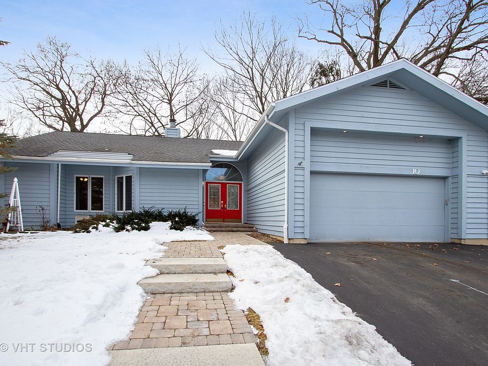 1st image of 10 Woodhead Dr